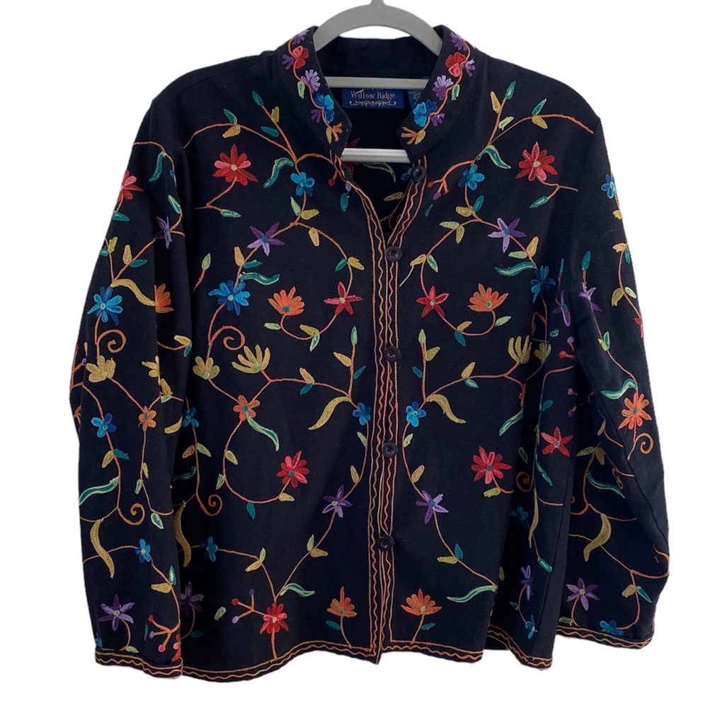 Vintage Willow Ridge Black Floral Embroidered Button Up Jacket
